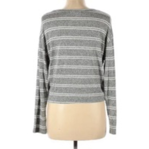 Caution To The Wind Pullover Sweater NWOT - Picture 2 of 7